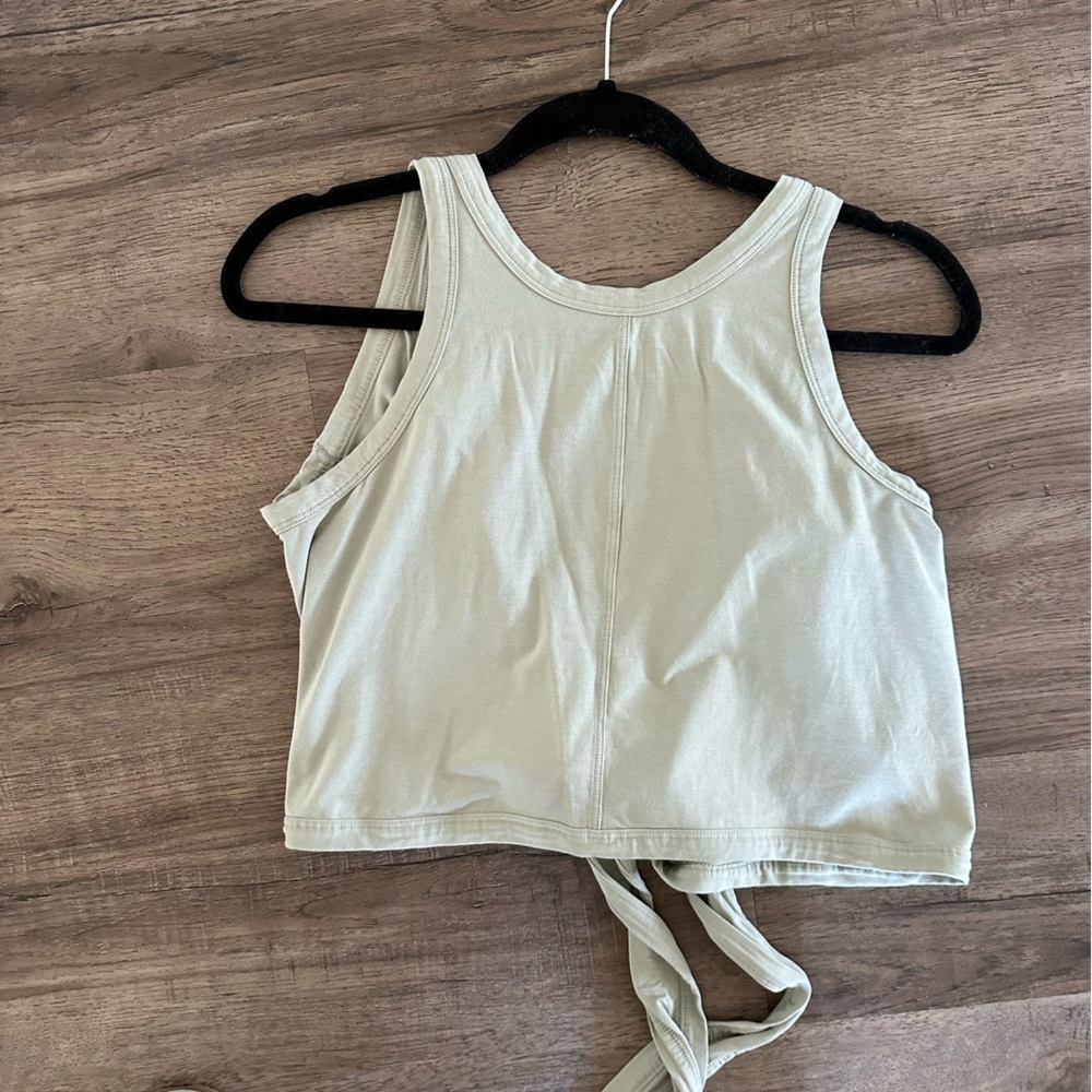 Lululemon Criss Cross Cropped Tank